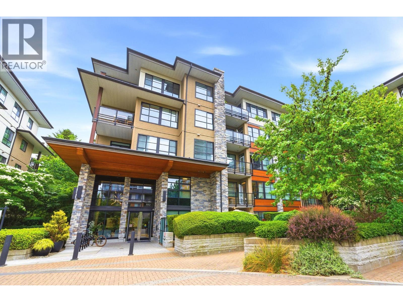 512 1152 WINDSOR MEWS — Parker House Condo for sale