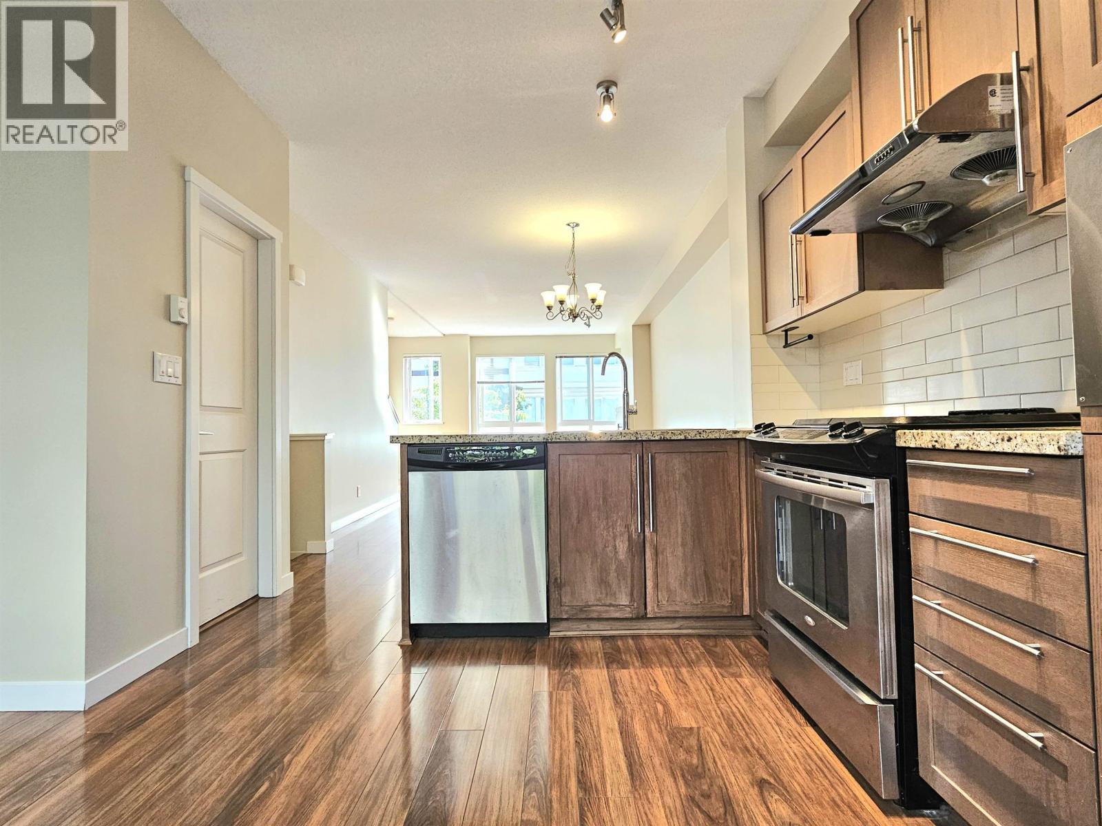 97 1125 KENSAL PLACE — Kensal Place Townhouse for sale